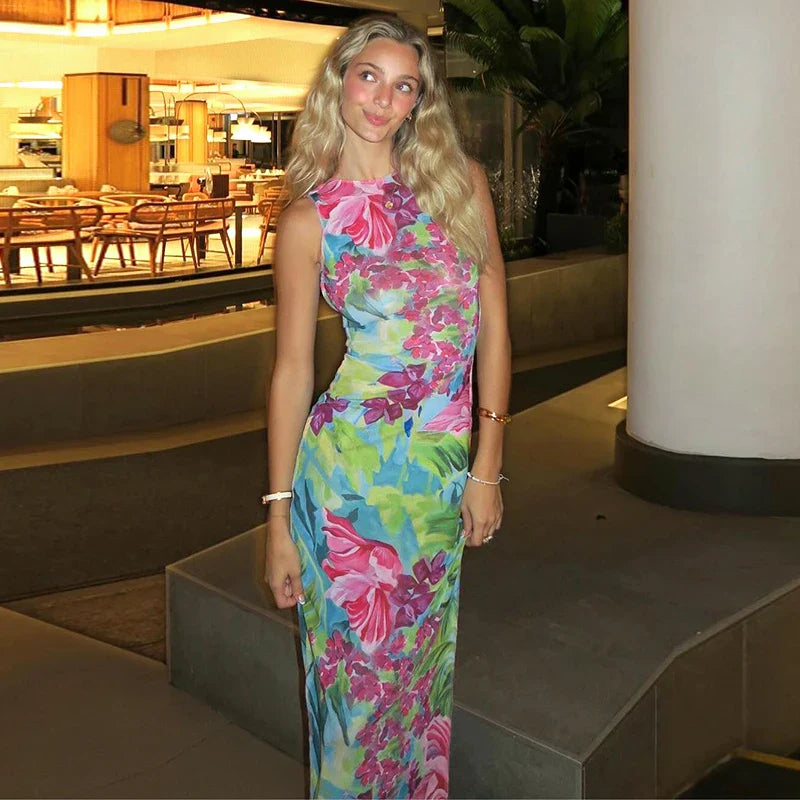 Maxi Dresses with Cinched Waists to Show Off FiguresNew Chic Sensational Vibrant Sexy Nightclub-ready Flirty Maxi Dress Maxi Dresses with Cinched Waists to Show Off FiguresNew Chic Sensational Vibrant Sexy Nightclub-ready Flirty Maxi Dress