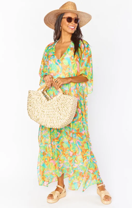 Maxi Dresses with a Fake Two - Piece Design for UniquenessHana TruMu ~ Twiggy Tulips Maxi Dresses with a Fake Two - Piece Design for UniquenessHana TruMu ~ Twiggy Tulips