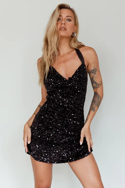 Dresses with High Low Sheer Skirt for Ladies' Dramatic and Fashionable LookStar Lights Halterneck Mini Dress Sequin Black Dresses with High Low Sheer Skirt for Ladies' Dramatic and Fashionable LookStar Lights Halterneck Mini Dress Sequin Black