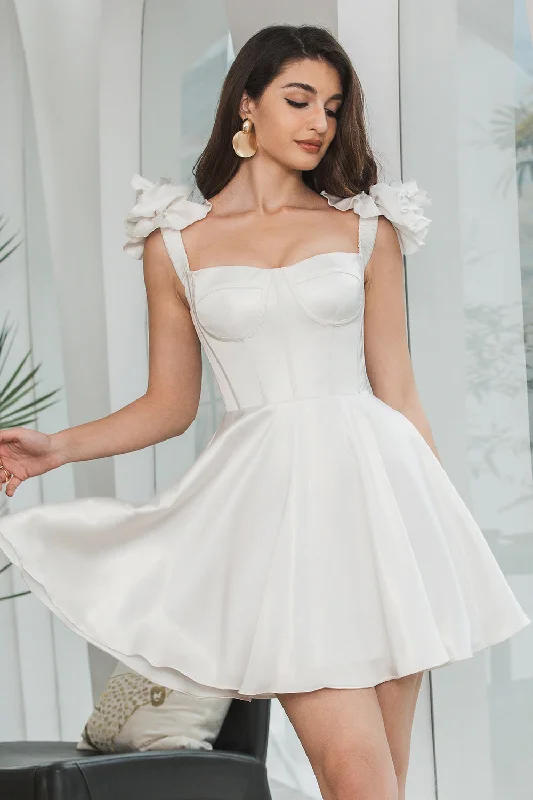 Dresses with Beaded Waistbands and Tiered Skirts for Ladies' Glamorous and Feminine LookWhite A-Line Corset Short Simple Graduation Dress with Ruffles Dresses with Beaded Waistbands and Tiered Skirts for Ladies' Glamorous and Feminine LookWhite A-Line Corset Short Simple Graduation Dress with Ruffles