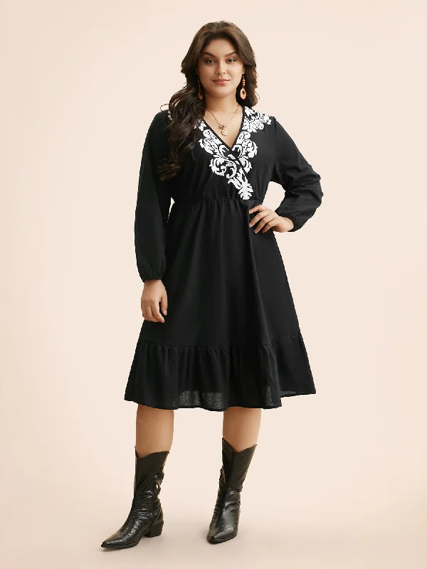 Drawstring - waist midi dress for a customizable and comfortable fitBoho Print Overlap Collar Midi Dress