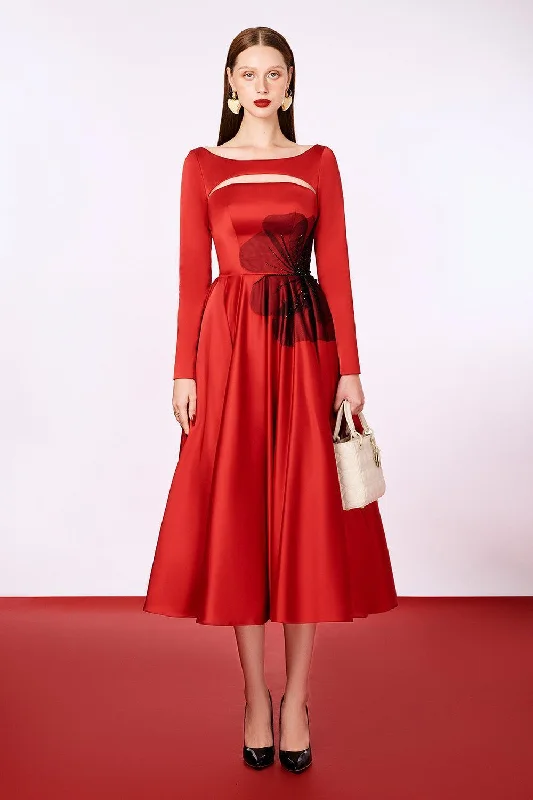 Embroidered - beadwork midi dress for a luxurious and detailed lookEunoia Fit and Flare Boat Neck Polyester Midi Dress