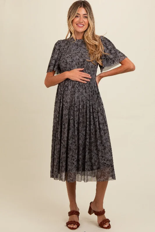 Floral print chiffon midi dress for a feminine and elegant lookGrey Floral Smocked Maternity Midi Dress Floral print chiffon midi dress for a feminine and elegant lookGrey Floral Smocked Maternity Midi Dress