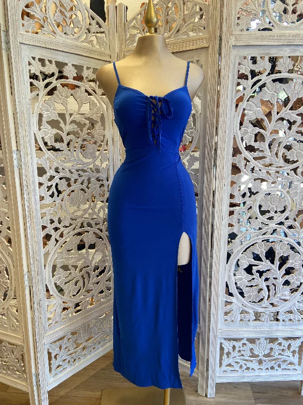 Embroidered - beadwork midi dress for a luxurious and detailed lookRoyal Blue Tie Up Midi Dress Embroidered - beadwork midi dress for a luxurious and detailed lookRoyal Blue Tie Up Midi Dress