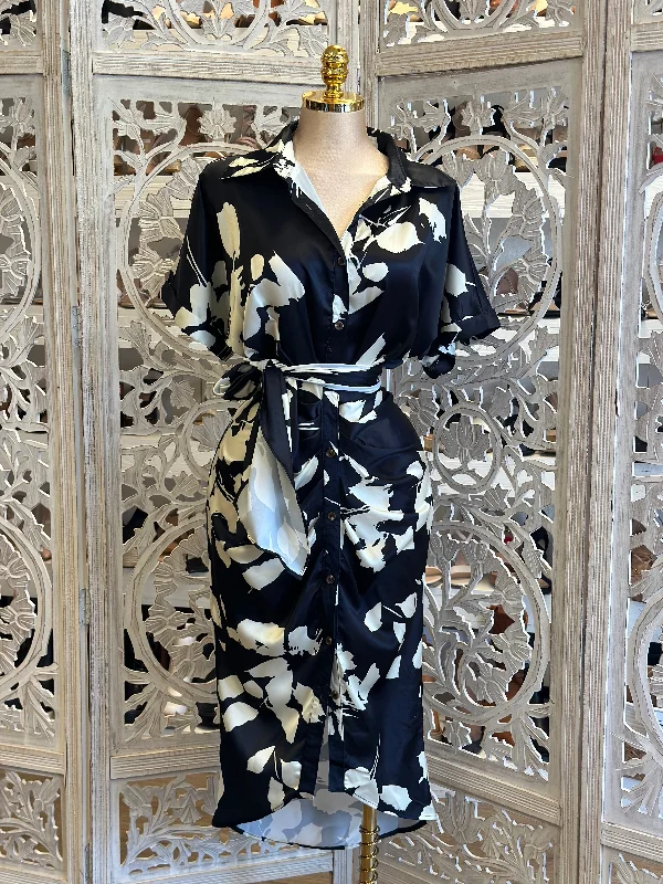 Party Dresses with Sheer Sleeve and Sequined Cuffs and Bow at the Waist and Embroidered Skirt for Ladies' Elegant and Intricate LookSatin Button Up Black Leaf Pattern Dress- No Estira, Not Stretchy Party Dresses with Sheer Sleeve and Sequined Cuffs and Bow at the Waist and Embroidered Skirt for Ladies' Elegant and Intricate LookSatin Button Up Black Leaf Pattern Dress- No Estira, Not Stretchy