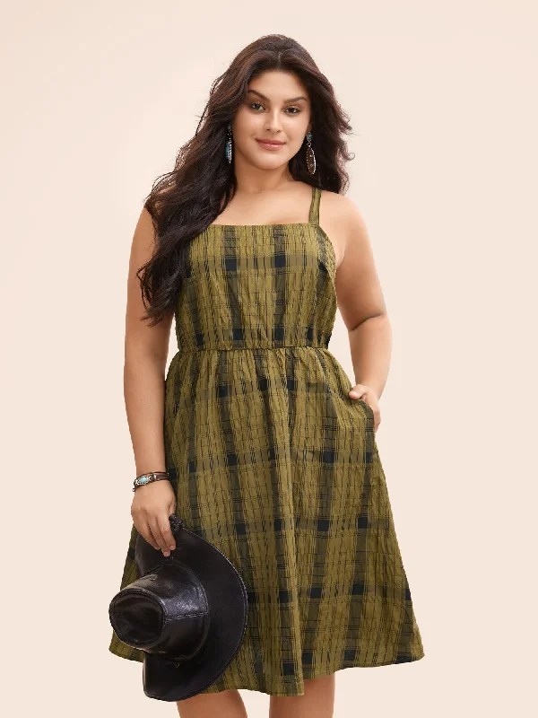 Designer - brand midi dress with a high - end labelWrinkle-Treated Waist-Defining Midi Dress