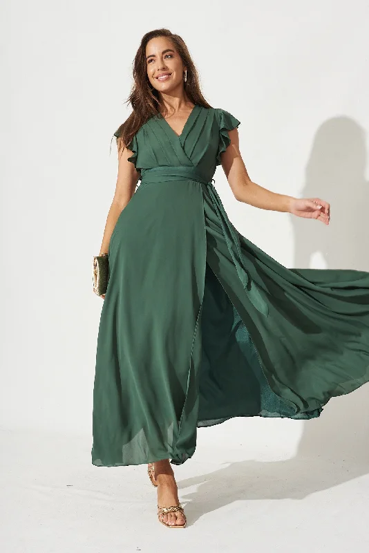 Party Dresses with Pleated Tulle Skirt and Sequined Geometric Shapes for Ladies' Princess and Modern LookWynter Maxi Dress In Green Party Dresses with Pleated Tulle Skirt and Sequined Geometric Shapes for Ladies' Princess and Modern LookWynter Maxi Dress In Green