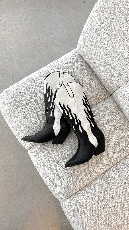 Party Dresses with Embroidered Party Animals and Colorful Sequins for Ladies' Themed Party FunZarina Boots - Black Ivory