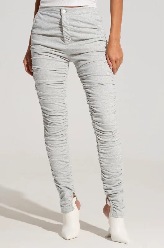 Cuffed flared pants for women in a retro - inspired styleALL EYES ON ME RUCHED TROUSER Cuffed flared pants for women in a retro - inspired styleALL EYES ON ME RUCHED TROUSER