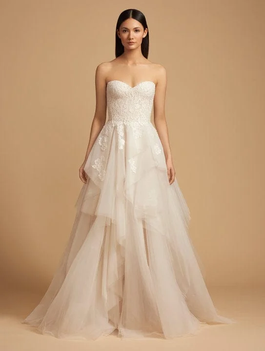 Feather - trimmed wedding dress for a romantic touchAllison Webb Camilla - Size 14 Feather - trimmed wedding dress for a romantic touchAllison Webb Camilla - Size 14
