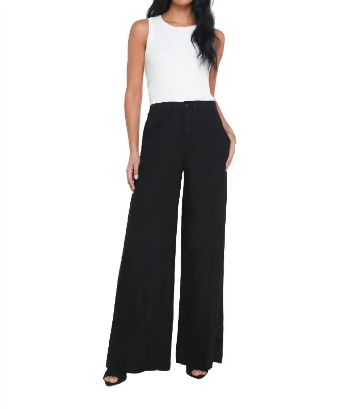 Striped wide leg jeans for women in a bold and trendy styleBrie Wide Leg Linen Pant In Black Striped wide leg jeans for women in a bold and trendy styleBrie Wide Leg Linen Pant In Black