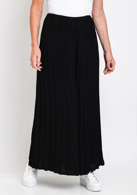 Patchwork wide leg pants for women in a creative and unique styleThe Serafina Collection One Size Pleat Trousers, Black Patchwork wide leg pants for women in a creative and unique styleThe Serafina Collection One Size Pleat Trousers, Black