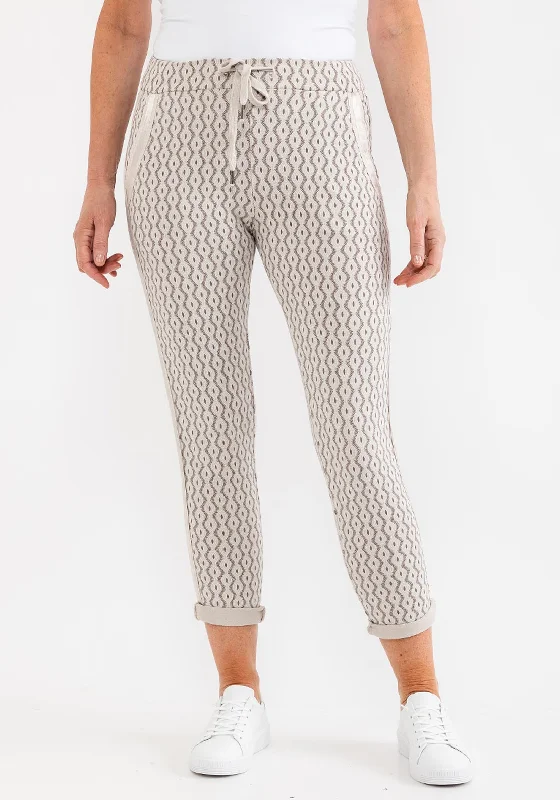 Lightweight jogger pants for women to rund.e.c.k. by Decollage Casual Printed Trousers, Beige Lightweight jogger pants for women to rund.e.c.k. by Decollage Casual Printed Trousers, Beige