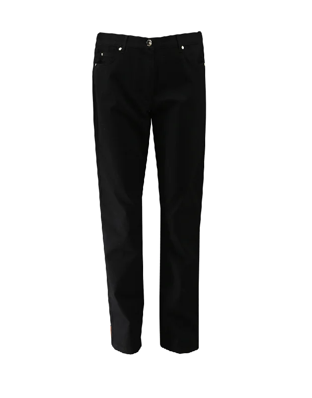 Trousers with front pleats for women in a formal and tailored lookFive Pocket Denim Pant Trousers with front pleats for women in a formal and tailored lookFive Pocket Denim Pant