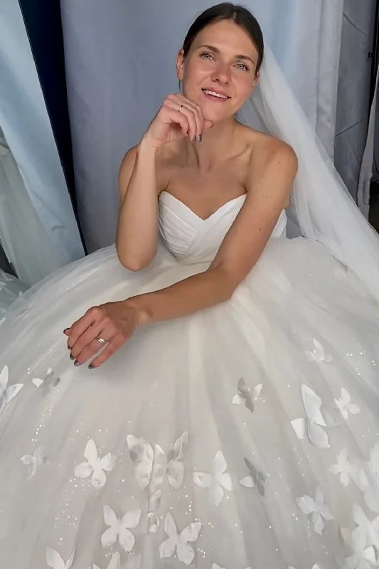 Affordable minimalist wedding dress for budget brides2 in 1 Mini Dress Audrey & Detachable Skirt Baily Affordable minimalist wedding dress for budget brides2 in 1 Mini Dress Audrey & Detachable Skirt Baily