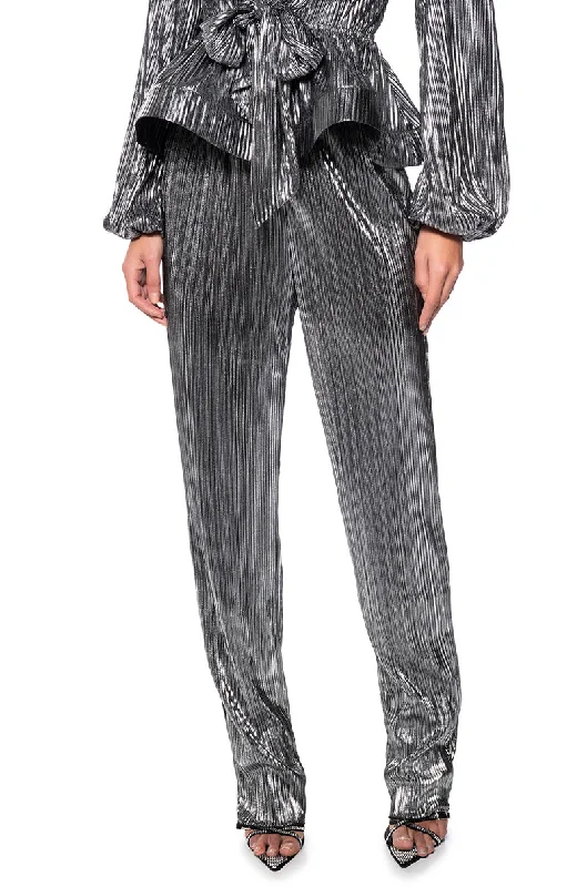 Culottes with ruffled hem for women in a feminine styleNOEL PLEATED METALLIC PALAZZO PANT Culottes with ruffled hem for women in a feminine styleNOEL PLEATED METALLIC PALAZZO PANT