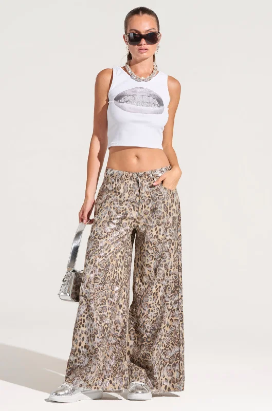 Drawstring pants for women in a casual fitOH MY CHEETAH PANT