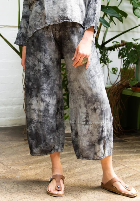 Recycled polyester pants for women in an eco - conscious choiceOne Life Savannah Trousers, Washed Black Recycled polyester pants for women in an eco - conscious choiceOne Life Savannah Trousers, Washed Black