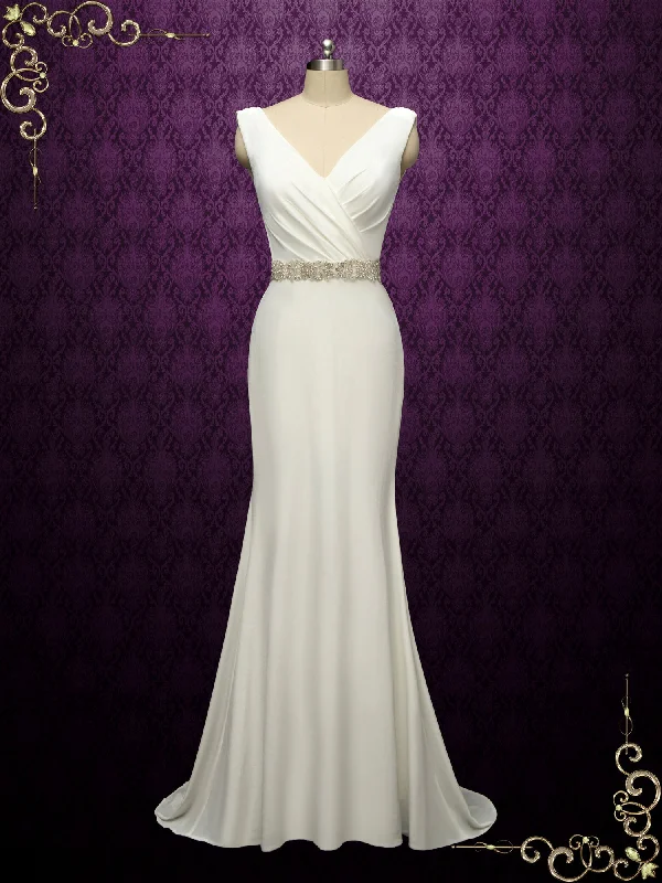 Square - neck wedding dress for a classic lookSimple Velvet Wedding Dress with Cowl Back AELIS Square - neck wedding dress for a classic lookSimple Velvet Wedding Dress with Cowl Back AELIS