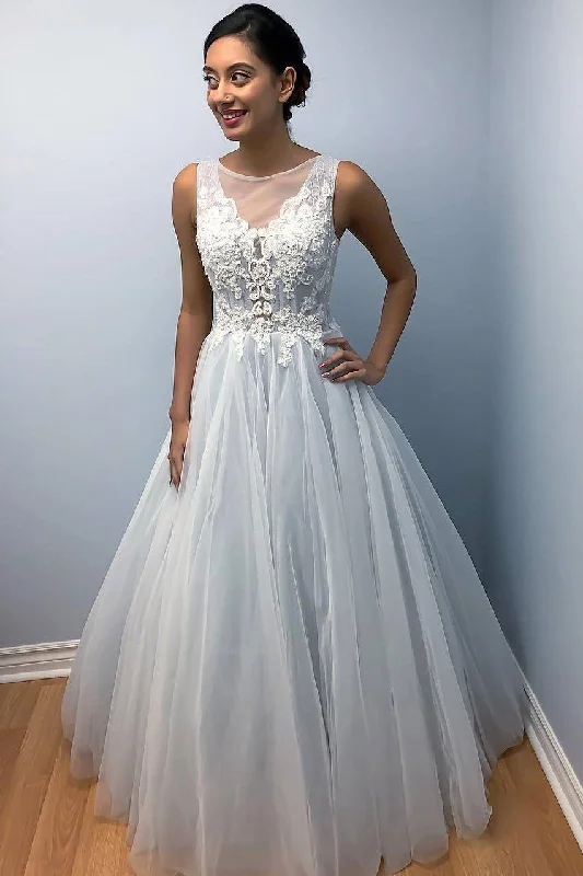 Sleeve - less wedding dress for a summer weddingLong Lace-Up Back A-line Light Blue Wedding Dress with Appliques Sleeve - less wedding dress for a summer weddingLong Lace-Up Back A-line Light Blue Wedding Dress with Appliques