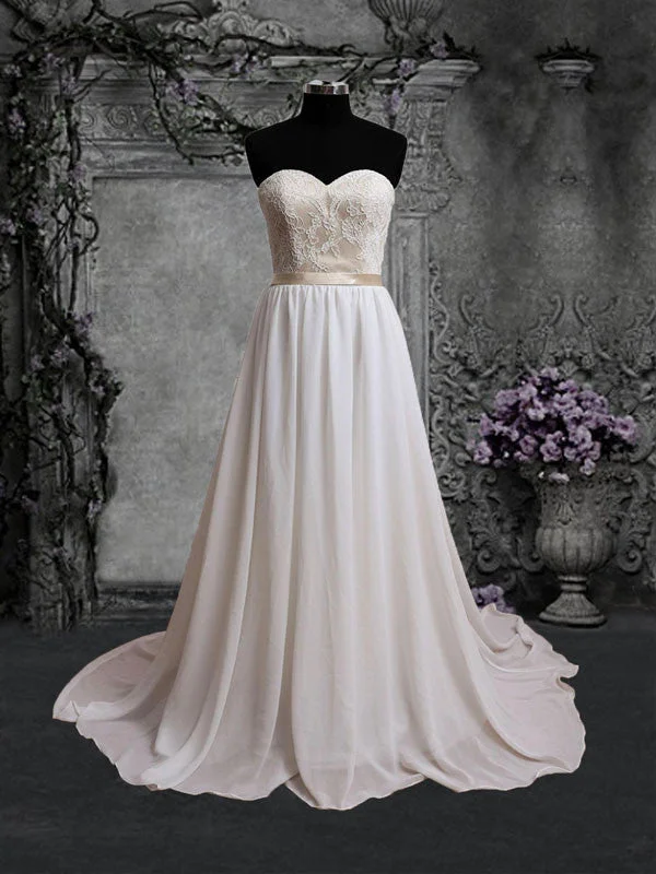 Indian - style wedding dress with intricate embroideryStrapless Champagne Lace Chiffon Wedding Dress | BS2002 Indian - style wedding dress with intricate embroideryStrapless Champagne Lace Chiffon Wedding Dress | BS2002