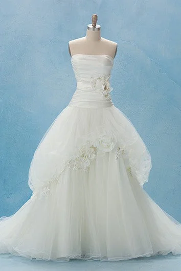 Peplum - style wedding dress for a flattering silhouetteStrapless Exquisite Long A-Line Dress With Flowers Peplum - style wedding dress for a flattering silhouetteStrapless Exquisite Long A-Line Dress With Flowers