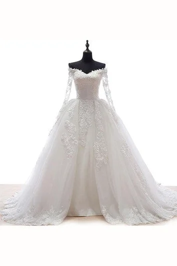 Embroidered illusion neckline wedding dressSweetheart Appliques Tulle Lace Organza Dress Embroidered illusion neckline wedding dressSweetheart Appliques Tulle Lace Organza Dress
