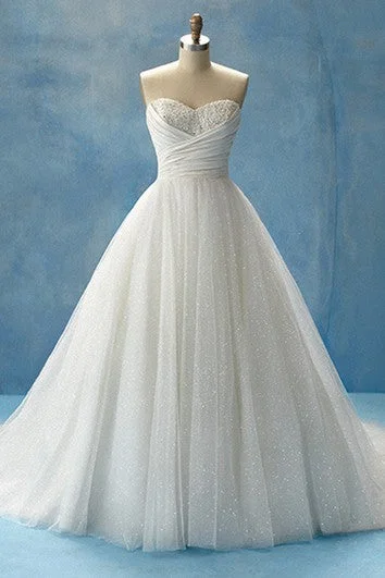 Lace - up back wedding dress for a customizable fitSweetheart Ball Gown With Crisscross Ruching Lace - up back wedding dress for a customizable fitSweetheart Ball Gown With Crisscross Ruching