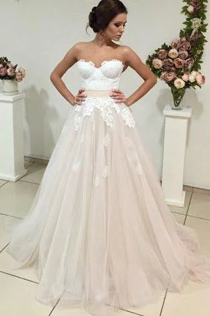 Sparkly sequined wedding dress for a glamorous brideLong Sweetheart A-line Beige Wedding Dress with White Lace Sparkly sequined wedding dress for a glamorous brideLong Sweetheart A-line Beige Wedding Dress with White Lace