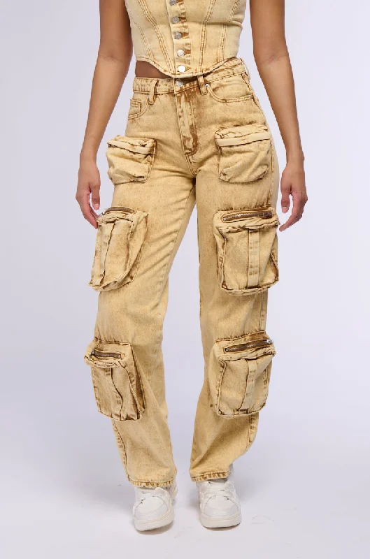 Leather look wide leg pants for women in a bold and stylish lookVALERIE MINERAL WASH CARGO PANT Leather look wide leg pants for women in a bold and stylish lookVALERIE MINERAL WASH CARGO PANT