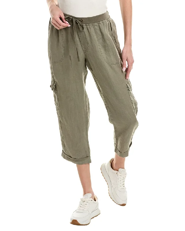 Solid color cigarette pants for women in a minimalist lookXCVI Moya Cuffed Crop Pant Solid color cigarette pants for women in a minimalist lookXCVI Moya Cuffed Crop Pant