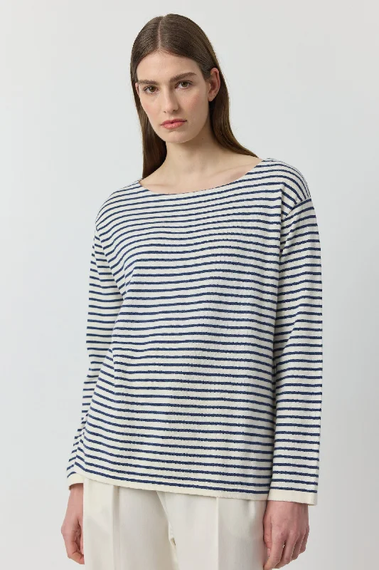Striped women's T - shirt with a vertical patternBreton Long Sleeve Tee - White/Indigo Striped women's T - shirt with a vertical patternBreton Long Sleeve Tee - White/Indigo
