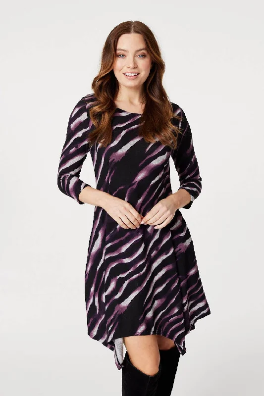 Sleeveless Georgette Dresses for Ladies with Printed PatternsPrinted Hanky Hem Skater Dress Sleeveless Georgette Dresses for Ladies with Printed PatternsPrinted Hanky Hem Skater Dress