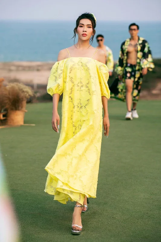 Dresses with High Low Sheer Skirt for Ladies' Dramatic and Fashionable LookReese Flared Off-Shoulder Brocade Organza Maxi Dress Dresses with High Low Sheer Skirt for Ladies' Dramatic and Fashionable LookReese Flared Off-Shoulder Brocade Organza Maxi Dress