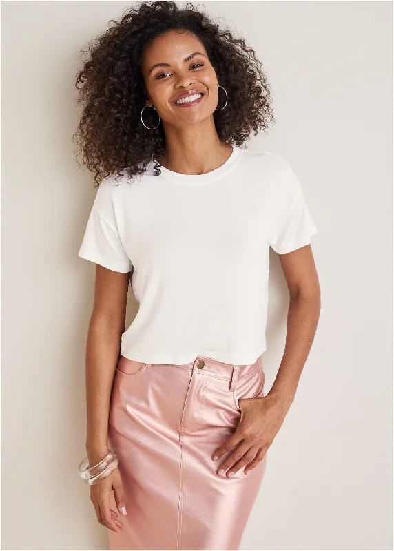 Women's T - shirt with a flapped pocket and a zip - up closureCrew Neck Tee - Off White Women's T - shirt with a flapped pocket and a zip - up closureCrew Neck Tee - Off White