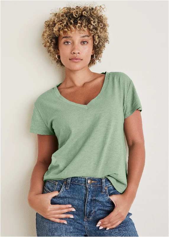 Fitted women's T - shirt with a ruched sideCotton Slub V-Neck Tee - Basil