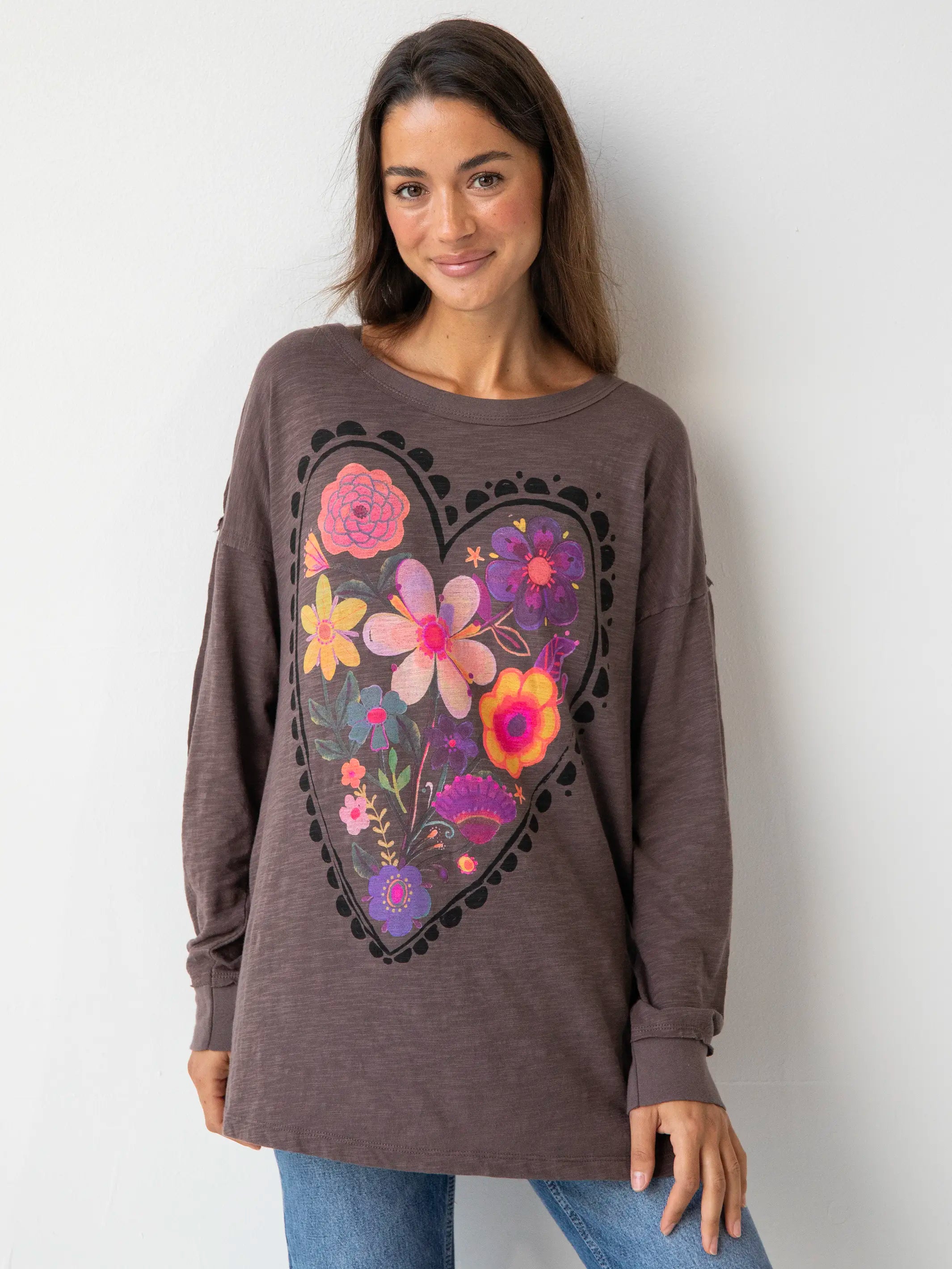 Open - front women's T - shirt with a beltArden Long Sleeve Cotton Tee Shirt - Espresso Heart Open - front women's T - shirt with a beltArden Long Sleeve Cotton Tee Shirt - Espresso Heart