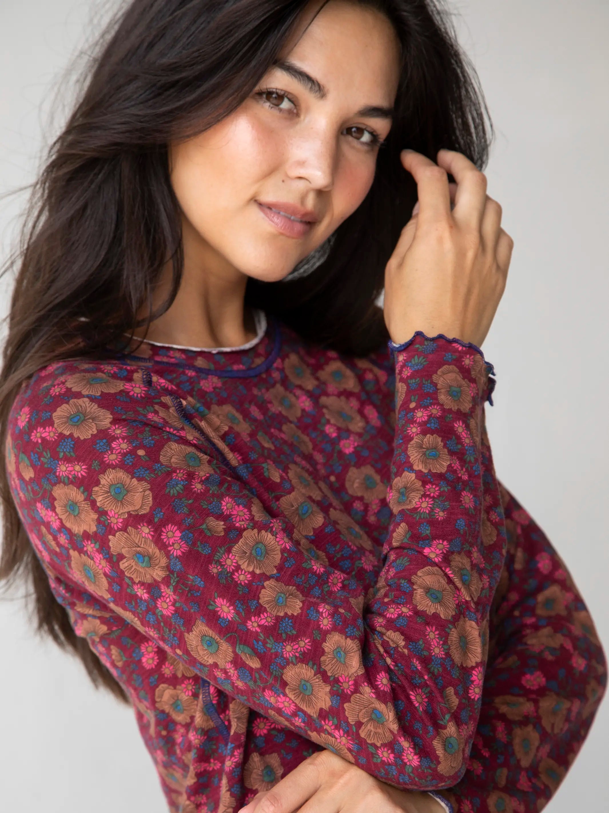 Women's T - shirt with a flapped pocketLily Cotton Long Sleeve Tee Shirt - Cranberry Brown Floral Women's T - shirt with a flapped pocketLily Cotton Long Sleeve Tee Shirt - Cranberry Brown Floral