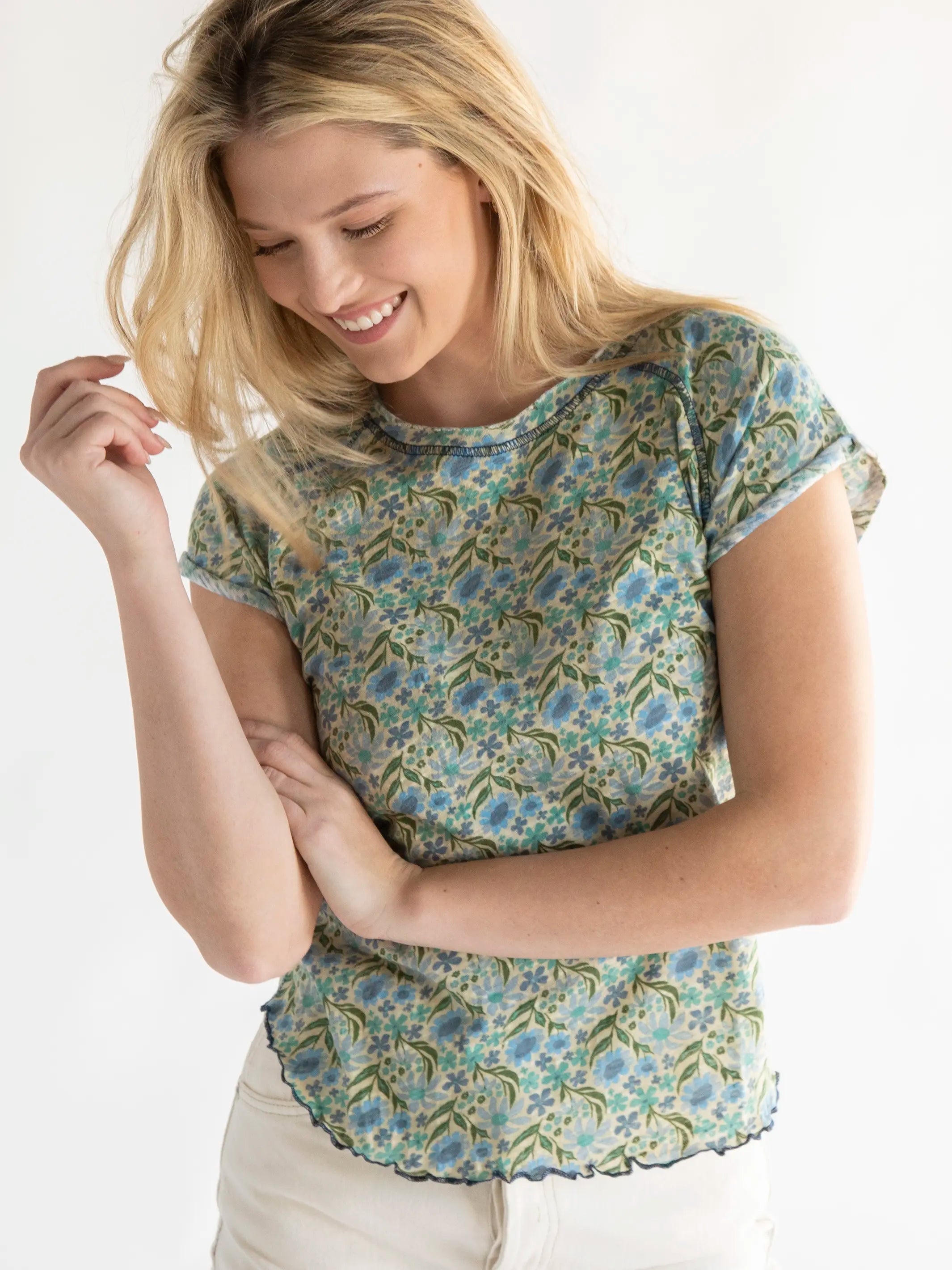 Plus size women's V - neck T - shirt for a flattering lookLily Cotton Short Sleeve Tee Shirt - Blue Floral Plus size women's V - neck T - shirt for a flattering lookLily Cotton Short Sleeve Tee Shirt - Blue Floral