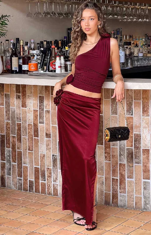 "Beaded dresses for women for a glamorous look"Lioness Soul Mate Burgundy Maxi Skirt "Beaded dresses for women for a glamorous look"Lioness Soul Mate Burgundy Maxi Skirt