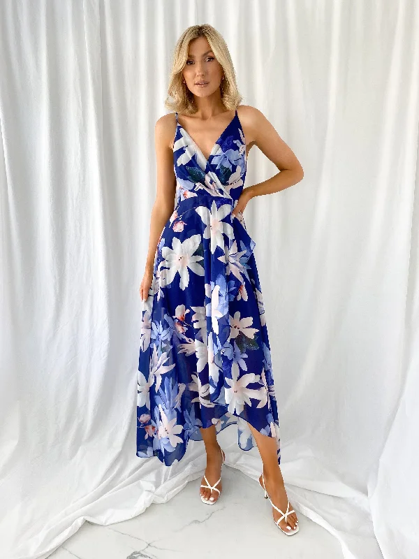 "Graduation dresses for women to celebrate in style"Daisy Floral Maxi Dress - Navy "Graduation dresses for women to celebrate in style"Daisy Floral Maxi Dress - Navy